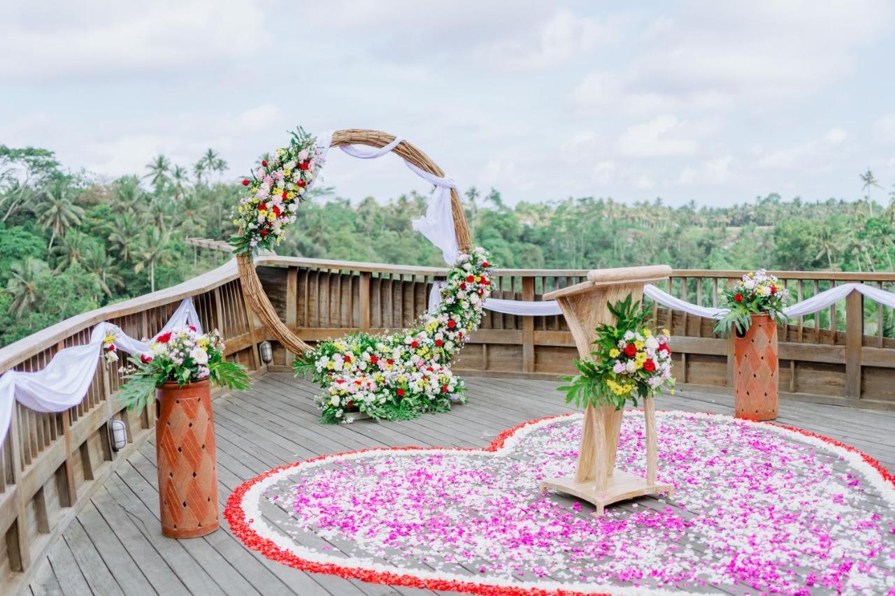 Kastara Resort Ubud Exteriér fotografie A wedding venue in Bali, Indonesia