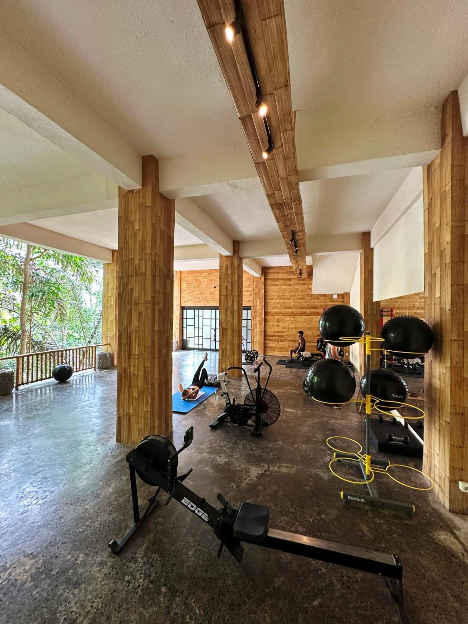 Kastara Resort Ubud Exteriér fotografie The gym at the resort